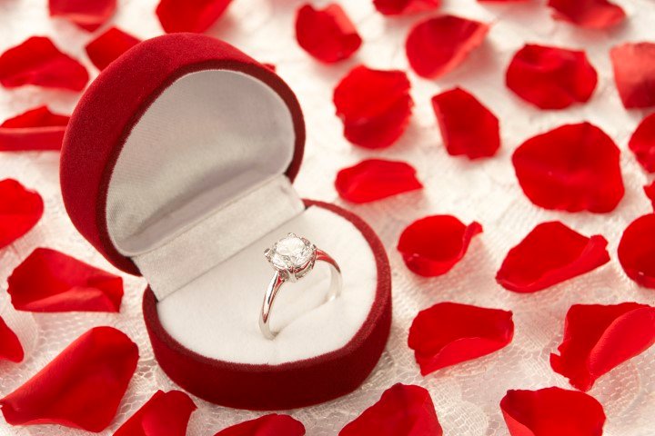 engagement ring